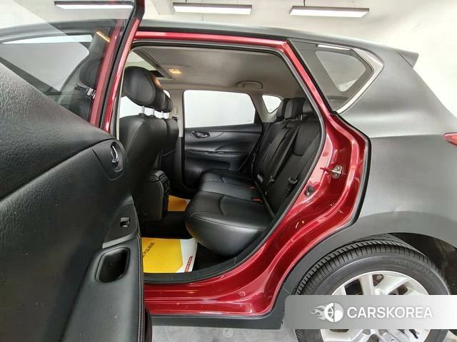 Nissan TIIDA id 4291189 из Китая 14