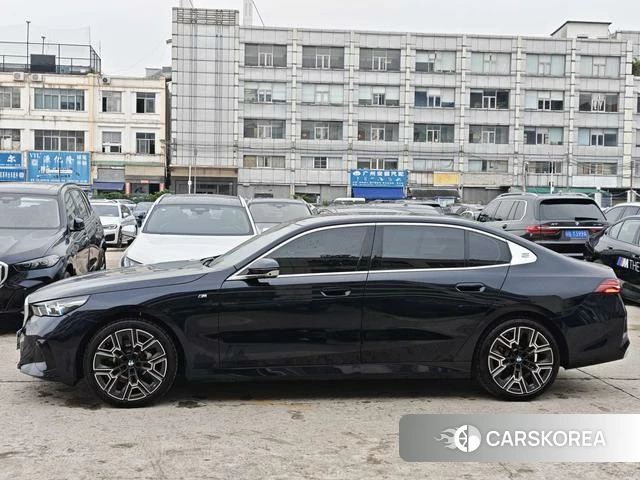 BMW 5 series id 3983177 из Китая 10