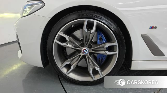 BMW 5 Series (G30) id 4650619 из Кореи 32