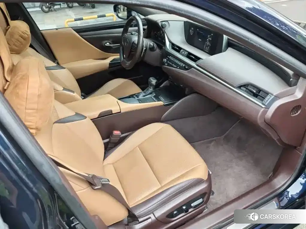 Lexus ES 2020 Синий из Китая, фото 4