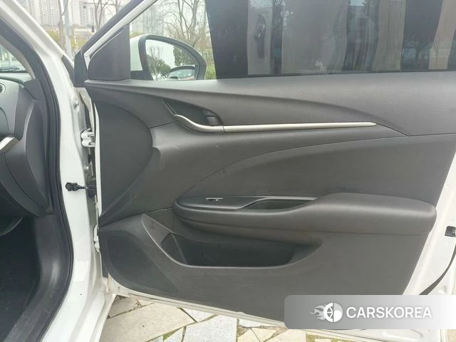 Buick Yinglang 2022 Белый из Китая, фото 5