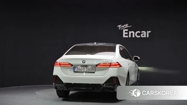 BMW 5 Series (G60) id 3457130 из Кореи 14