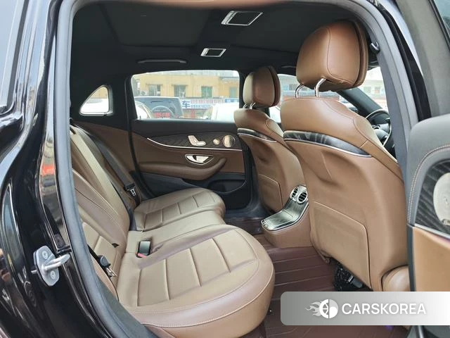 Mercedes-Benz E-class id 4272023 из Китая 16
