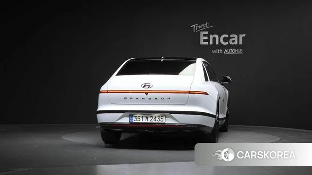 Hyundai Grandeur Hybrid (GN7) id 4194695 из Кореи 29