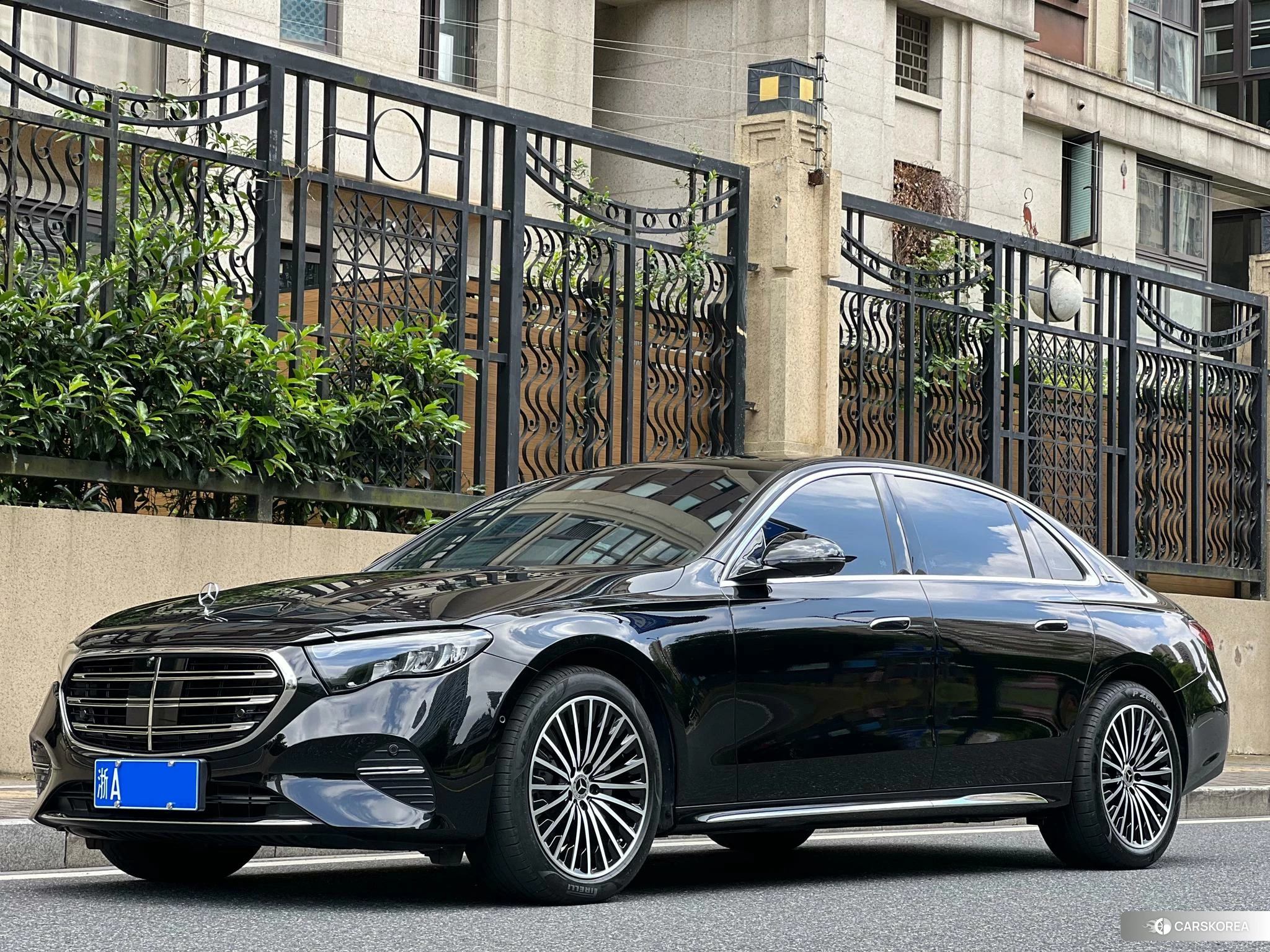 Mercedes-Benz E-class id 4455444 из Китая 14