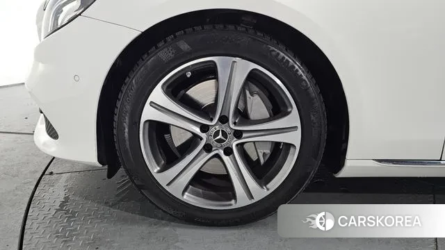Mercedes-Benz E-Class W213 id 3641383 из Кореи 14