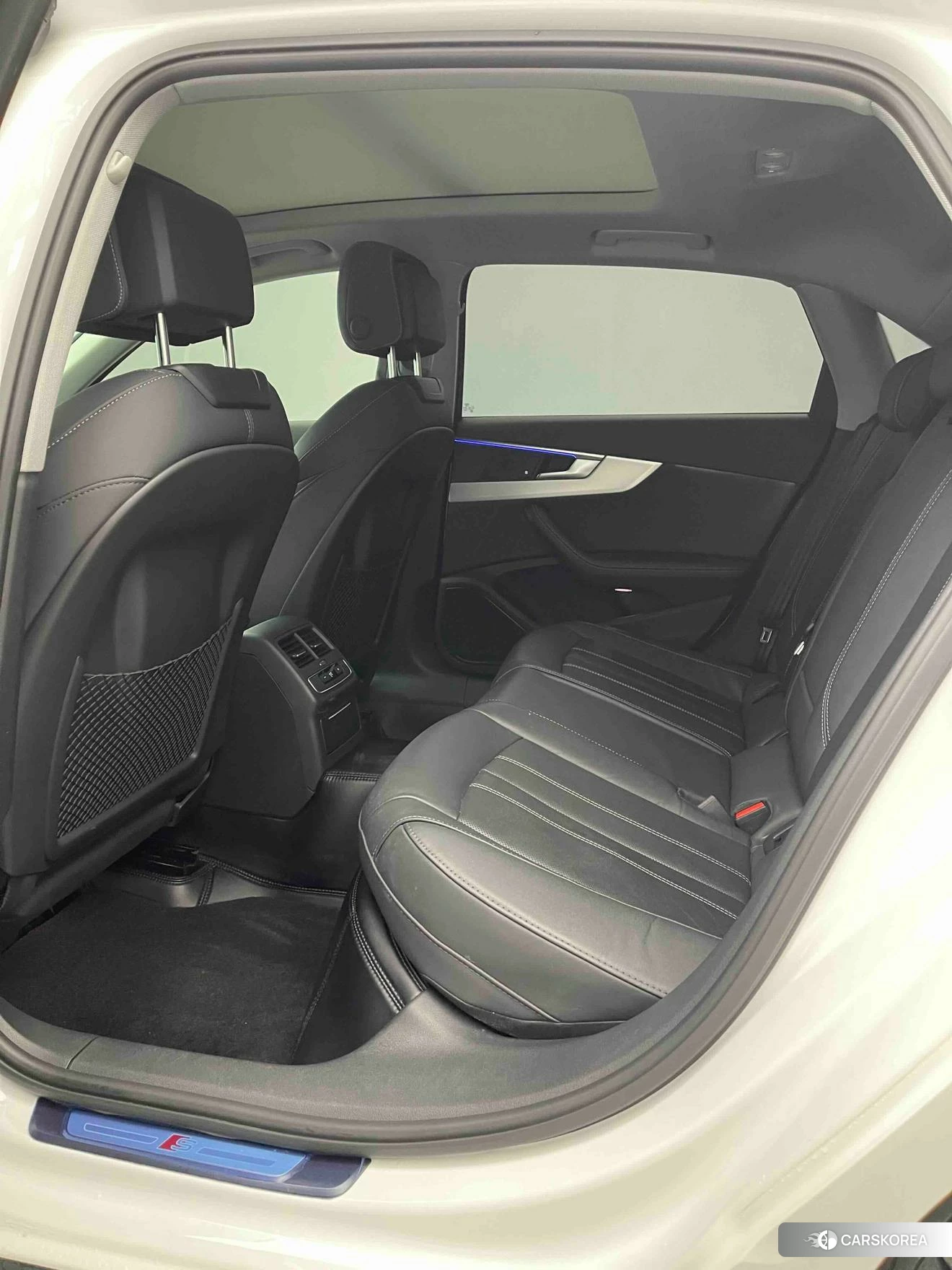 Audi A4L id 4504665 из Китая 24