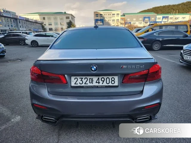 BMW 5 Series (G30) id 3732836 из Кореи 14