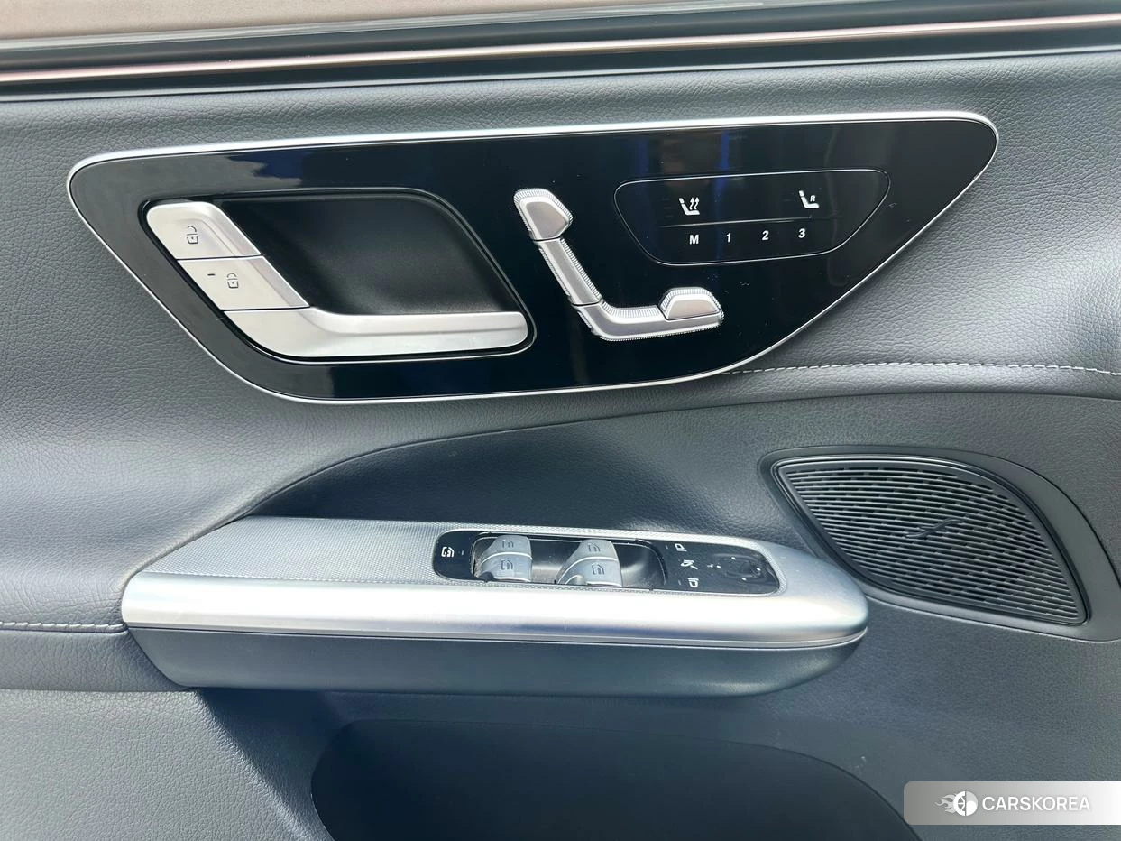 Mercedes-Benz EQE id 4510930 из Китая 15