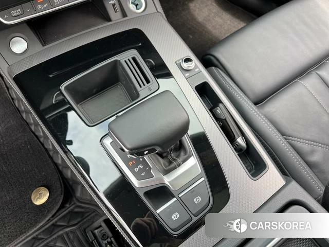 Audi Q5L id 4278269 из Китая 14