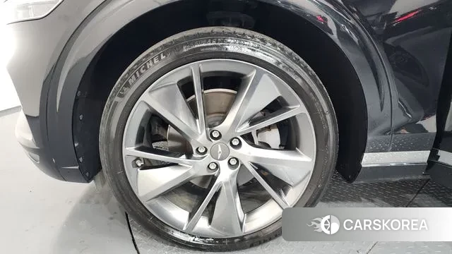 Genesis GV70 id 3453976 из Кореи 14