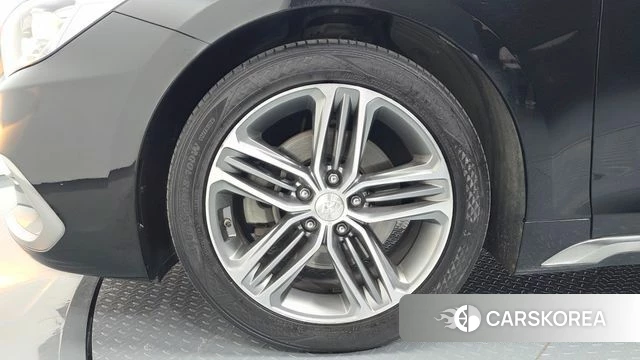 Hyundai Grandeur IG id 4918817 из Кореи 28