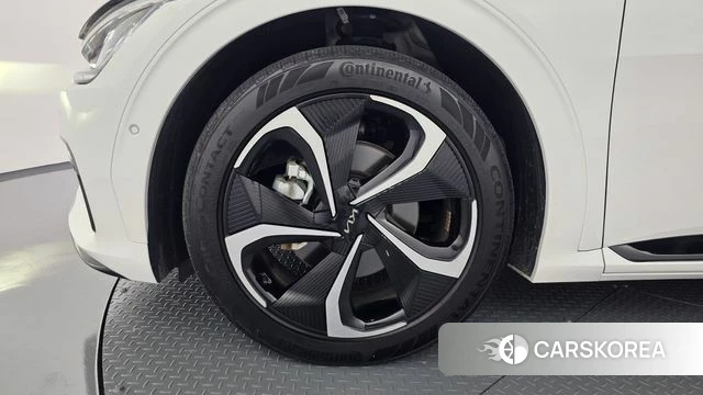 Kia EV6 id 4474838 из Кореи 29
