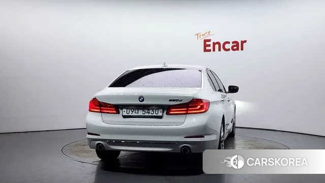 BMW 5 Series (G30) id 3050776 из Кореи 14