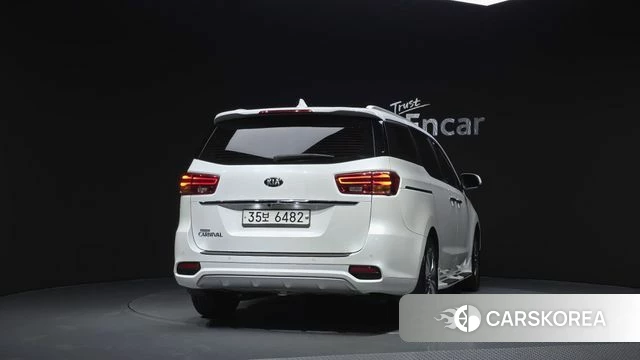 Kia The New Carnival id 4543703 из Кореи 26