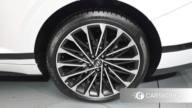 Hyundai Grandeur Hybrid (GN7) id 3775699 из Кореи 14