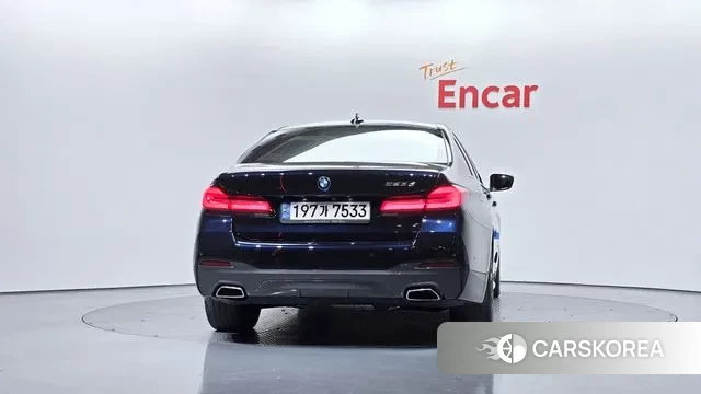 BMW 5 Series (G30) id 3777863 из Кореи 14