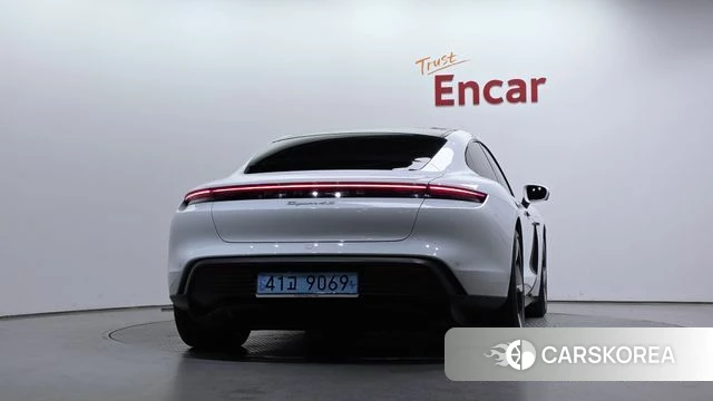 Porsche Taycan id 4344387 из Кореи 27