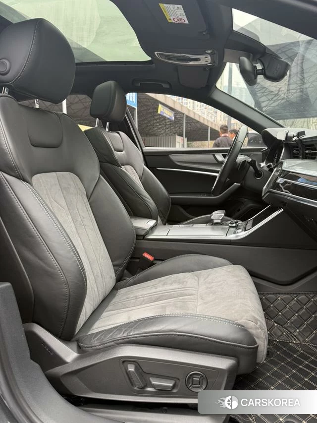 Audi A6L id 4275895 из Китая 7