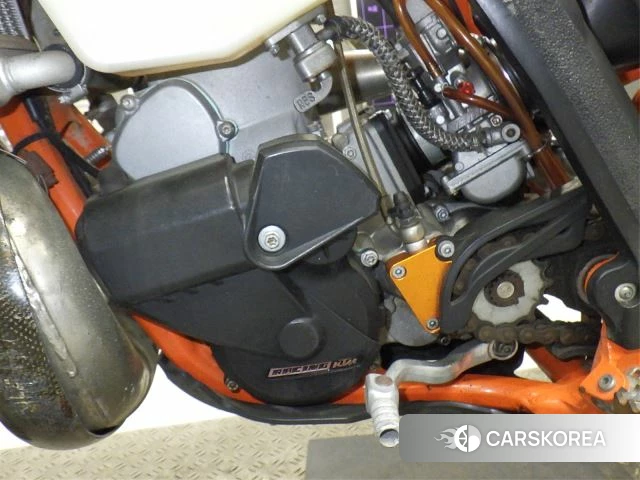 Engine photo
