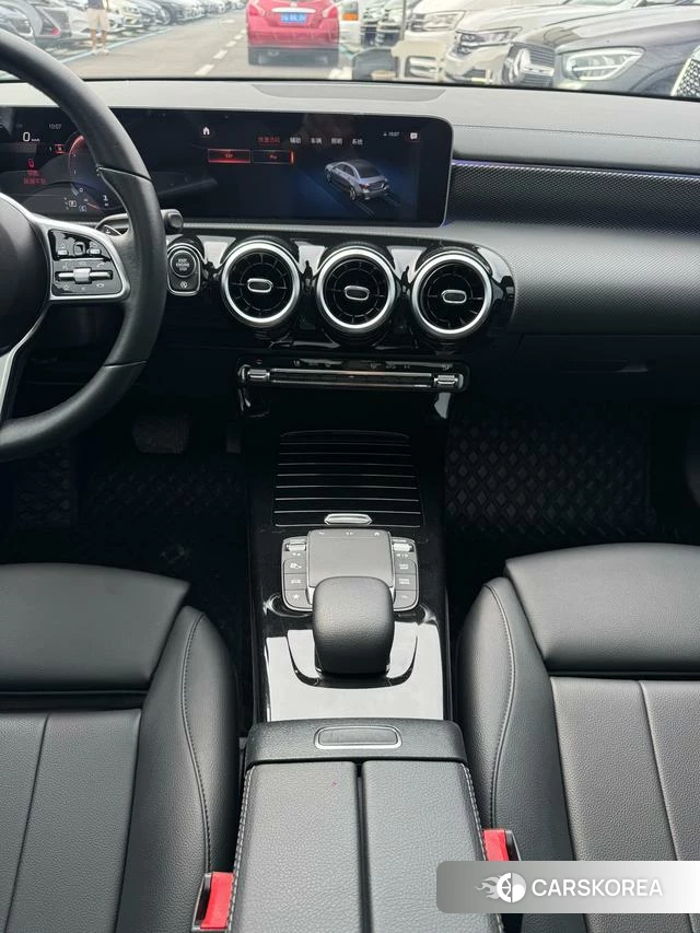 Mercedes-Benz Class A 2020 Белый из Китая, фото 4