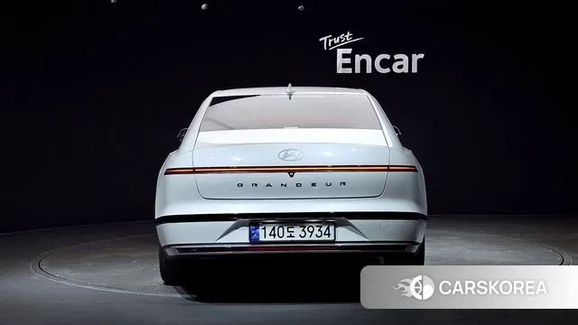 Hyundai Grandeur Hybrid (GN7) id 2930377 из Кореи 14