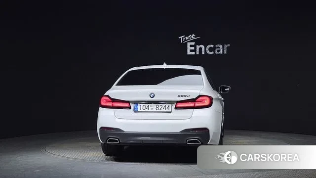 BMW 5 Series (G30) id 2940617 из Кореи 14