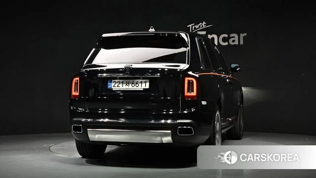 Rolls-Royce Cullinan id 4389029 из Кореи 26