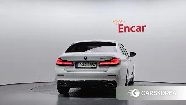 BMW 5 Series (G30) id 3384979 из Кореи 14