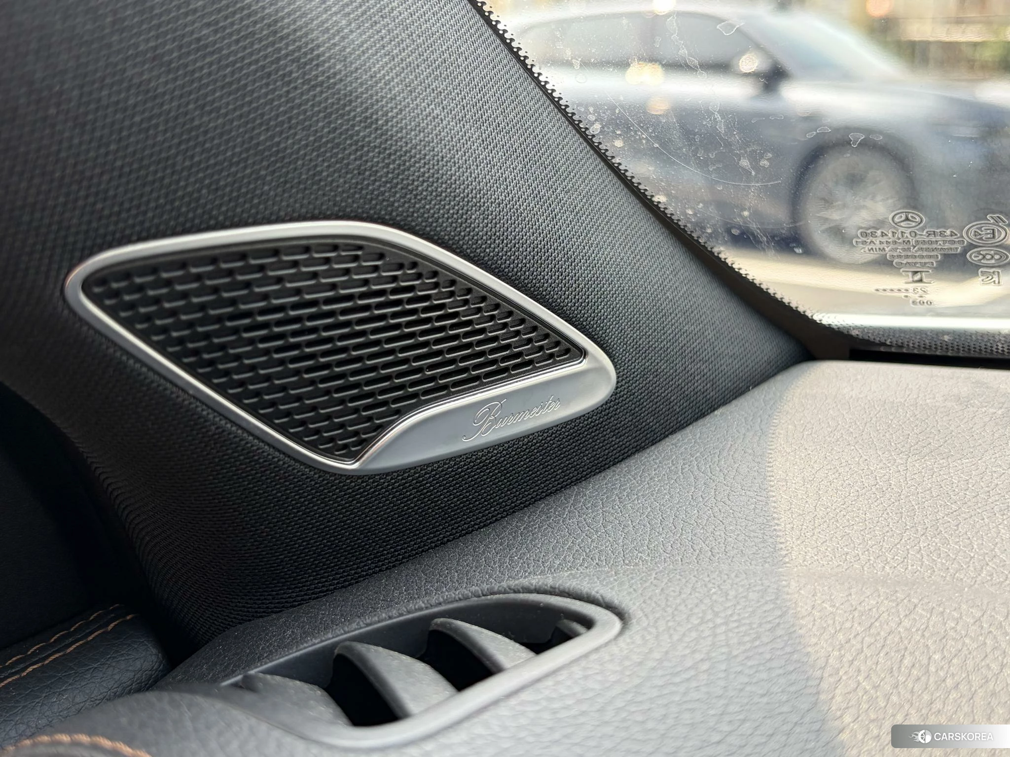 Mercedes-Benz GLB 2024 Серебристо-серый из Китая, фото 4
