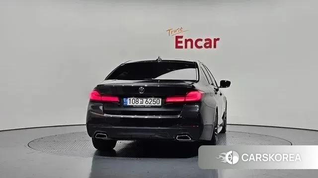 BMW 5 Series (G30) id 3659943 из Кореи 14