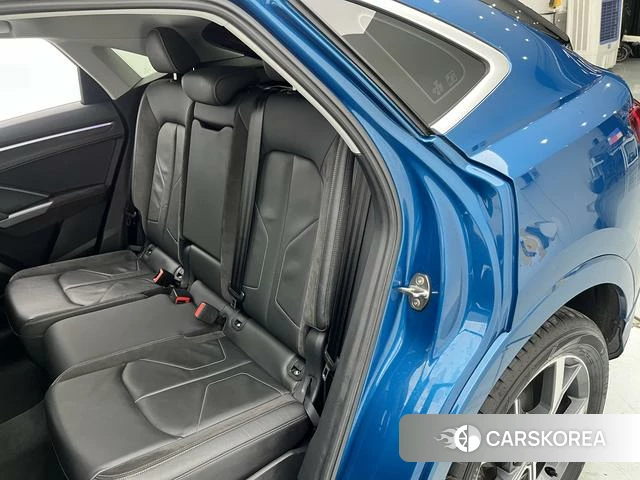 Audi Q3 Sportback id 4260686 из Китая 22