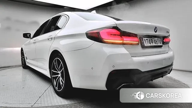 BMW 5 Series (G30) id 3545916 из Кореи 14