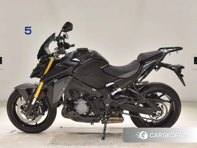 Suzuki GSX-S1000 2022 из Японии