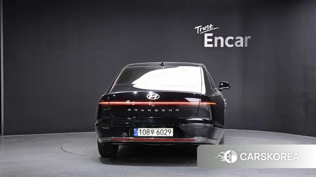 Hyundai Grandeur (GN7) id 3883753 из Кореи 14