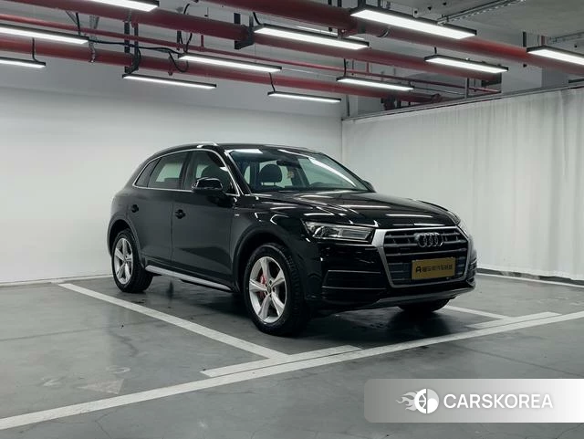 Audi Q5L id 4209417 из Китая 14