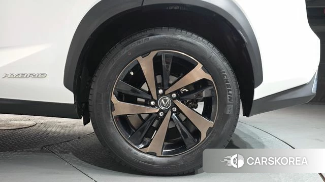 Lexus NX300h id 3845254 из Кореи 14