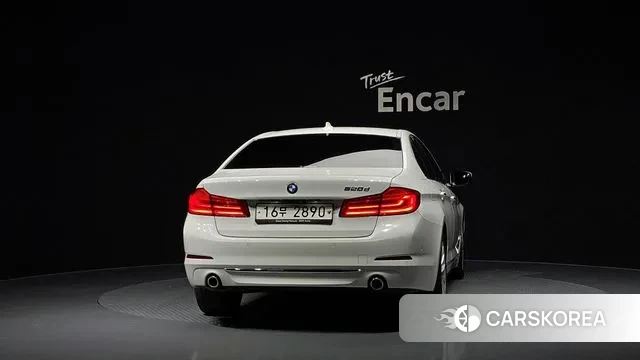 BMW 5 Series (G30) id 3039473 из Кореи 14