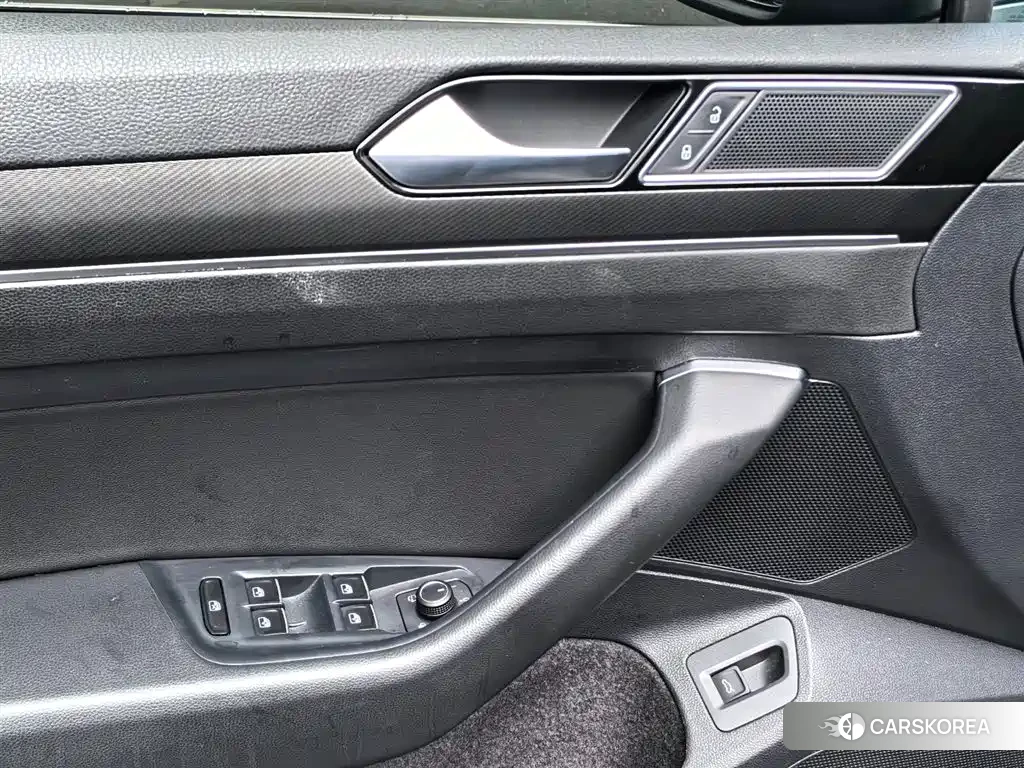 Volkswagen Magotan id 4600704 из Китая 18