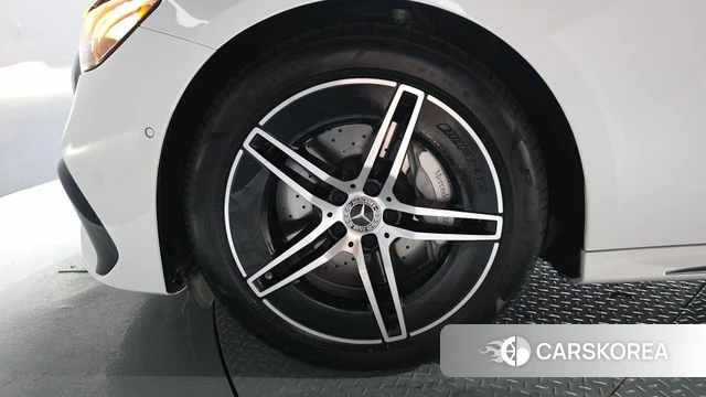 Mercedes-Benz E-Class W214 id 4664686 из Кореи 32
