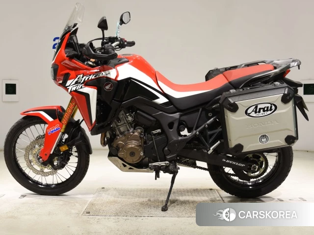 Проданный Honda CRF1000L AFRICA TWIN 2017 из Японии