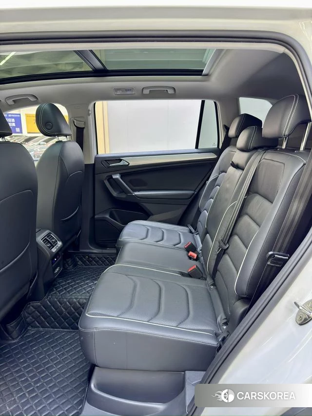 Volkswagen Tiguan L PHEV id 4254456 из Китая 8
