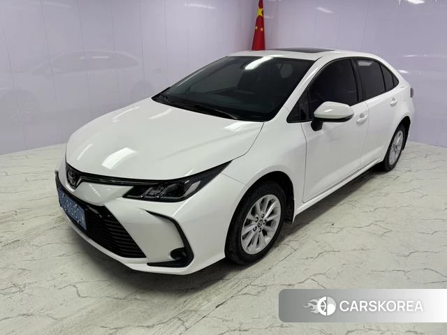Toyota Corolla 2022 Белый из Китая, фото 4