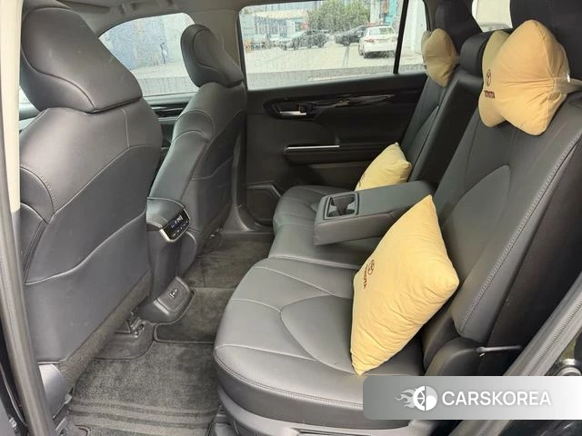 Toyota Highlander 2024 Черный из Китая, фото 4