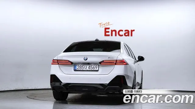 BMW 5 Series (G60) id 2712489 из Кореи 14