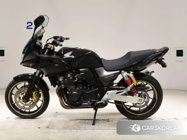 Проданный Honda CB400SF BOLDOR 2017 из Японии
