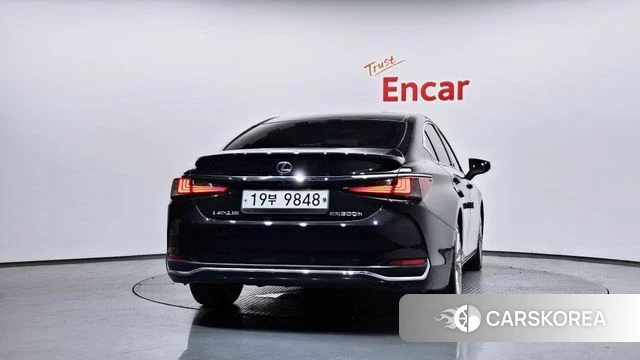 Lexus ES300h 7th generation id 4586901 из Кореи 14