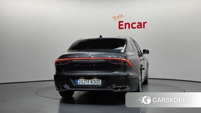 Hyundai The New Grandeur IG Hybrid id 4284442 из Кореи 30