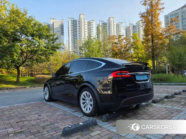 Tesla Model X id 3264213 из Кореи 10