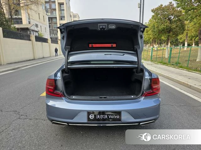 Volvo S90 id 4236794 из Китая 13